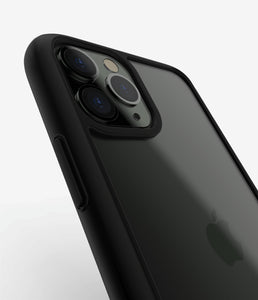 PanzerGlass iPhone 11 Pro Max - Black Edition Kılıf